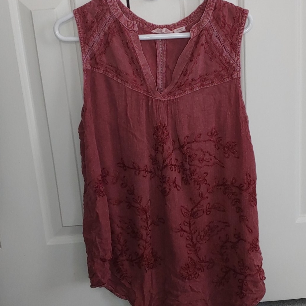 Distressed tank top